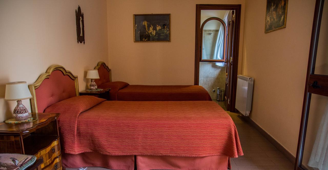 B&B Villa Liliya Fiumefreddo di Sicilia Bagian luar foto